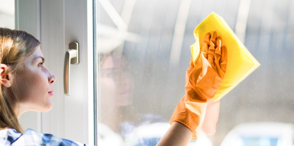 cleaning girl